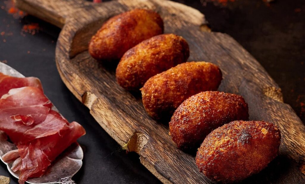 Receta de croquetas de jamón y queso